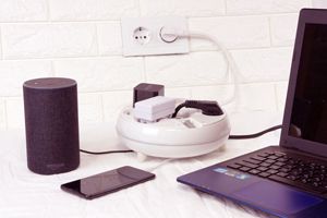 Donut cable disc type 6-hole power protection socket